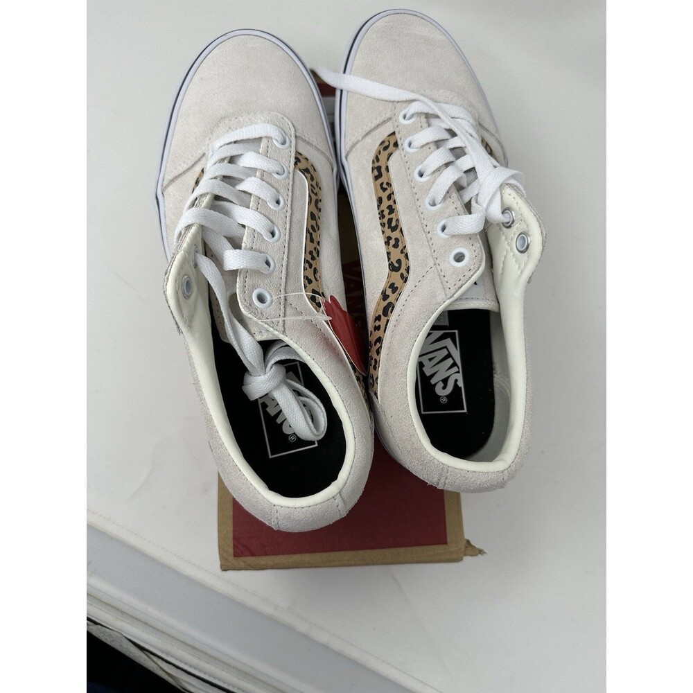 NEW Van's women's Skate 10 Shoe  White Suede Leopard  School Walking Classic